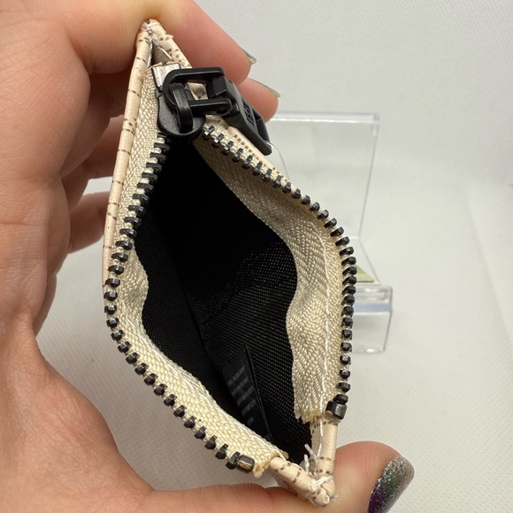 Badgley Mischka Cream Clutch with Embossed Design - Picture 3 of 3